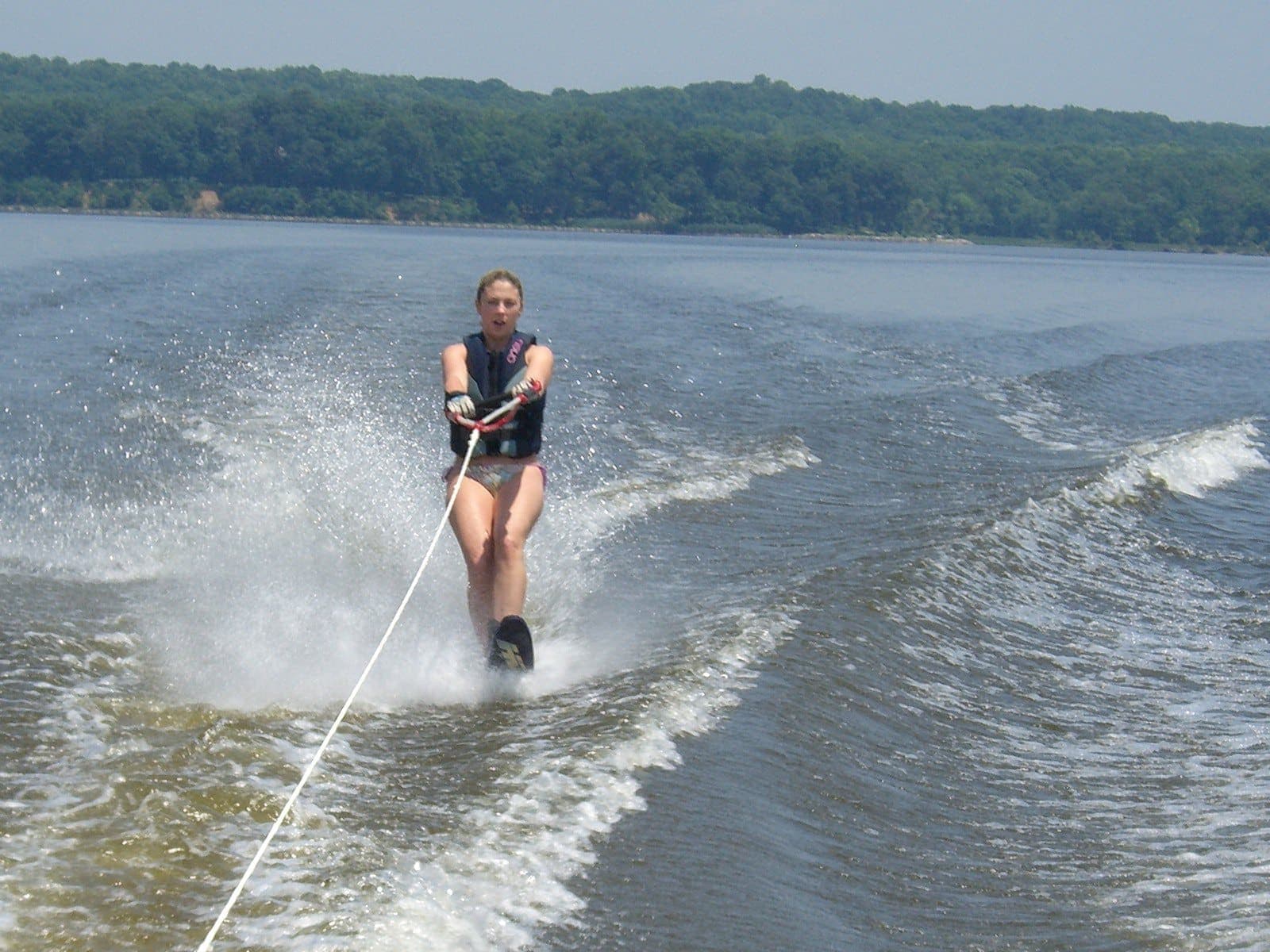4 Features to Enjoy with Our Ski Boat Rentals This Summer